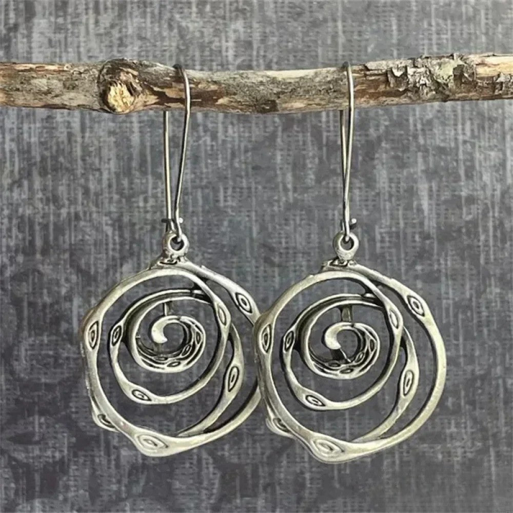 Retro Silber Ohrringe im Labyrinth Design
