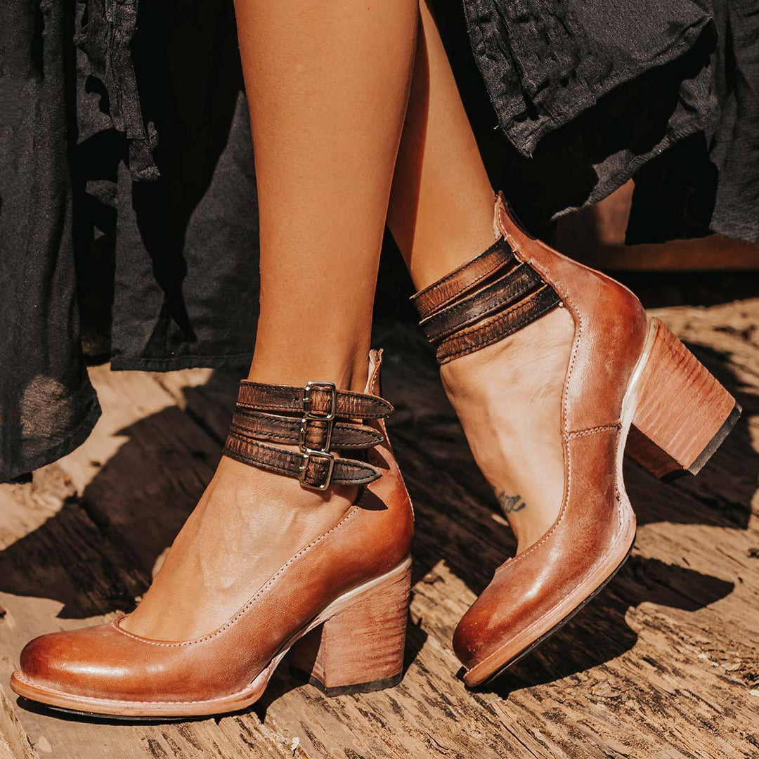 Dagmar - Vintage Pumps