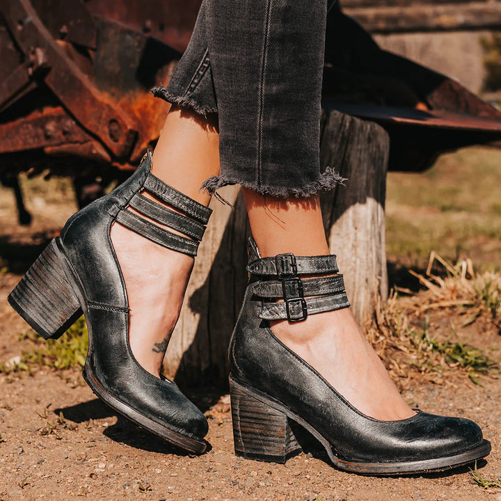 Dagmar - Vintage Pumps
