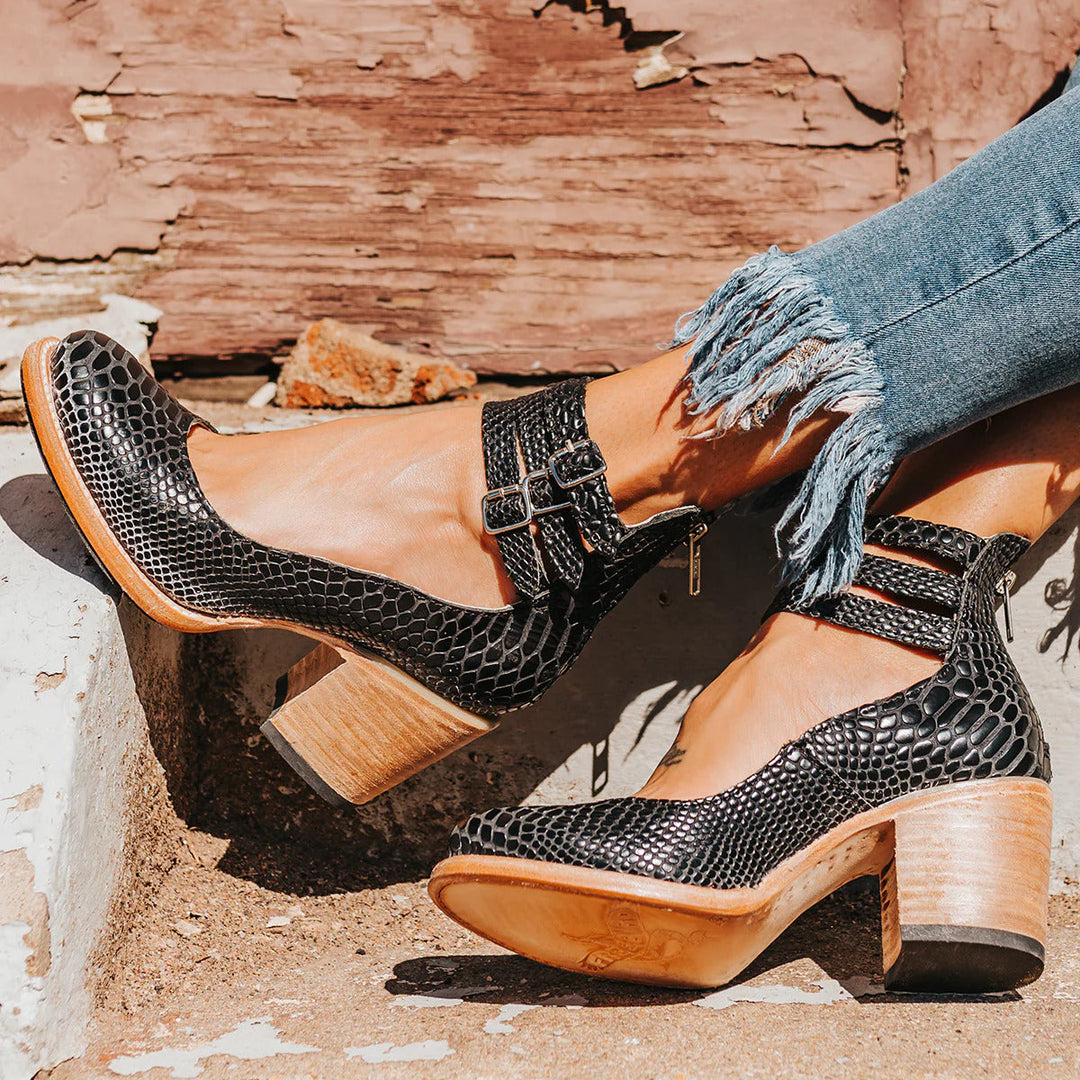 Dagmar - Vintage Pumps