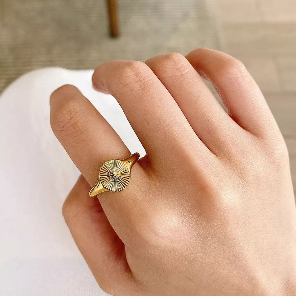 Rizavelle | Sonnenstrahlring 18K Gold