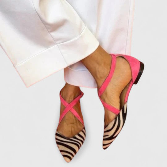 Khreysa | Elegante Ballerina mit Riemen