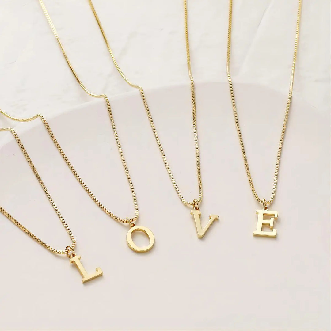 Enzhalynne | Halskette mit Initialen 18K Gold