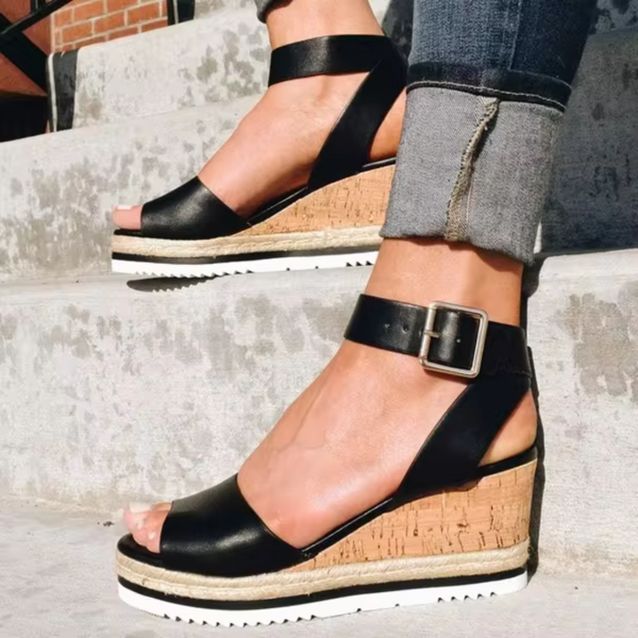 Cassandra - Stylische Keilsandalen