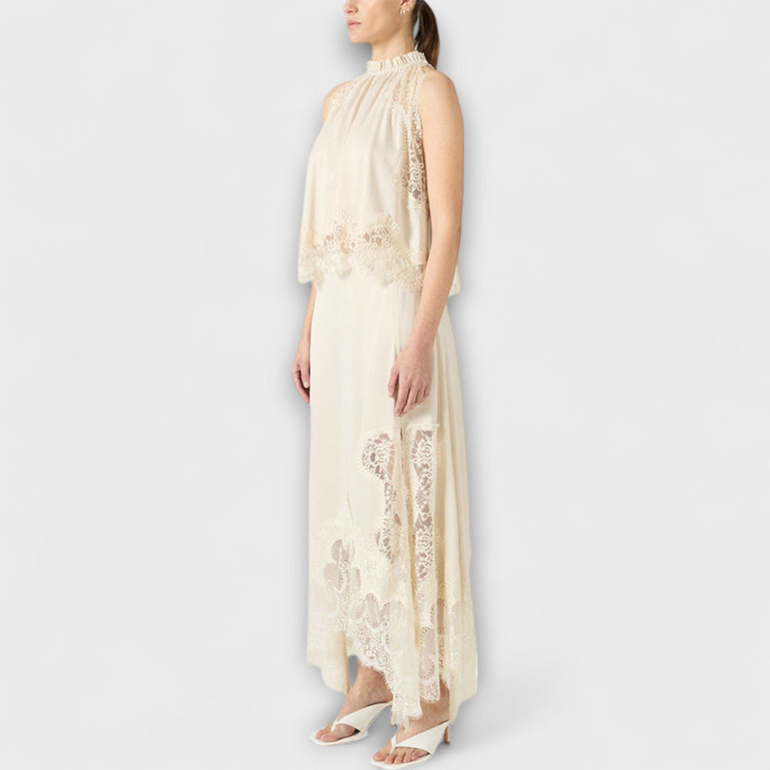 Kaia - Satinbluse mit Spitzenbesatz und plissiertem Ausschnitt im Set