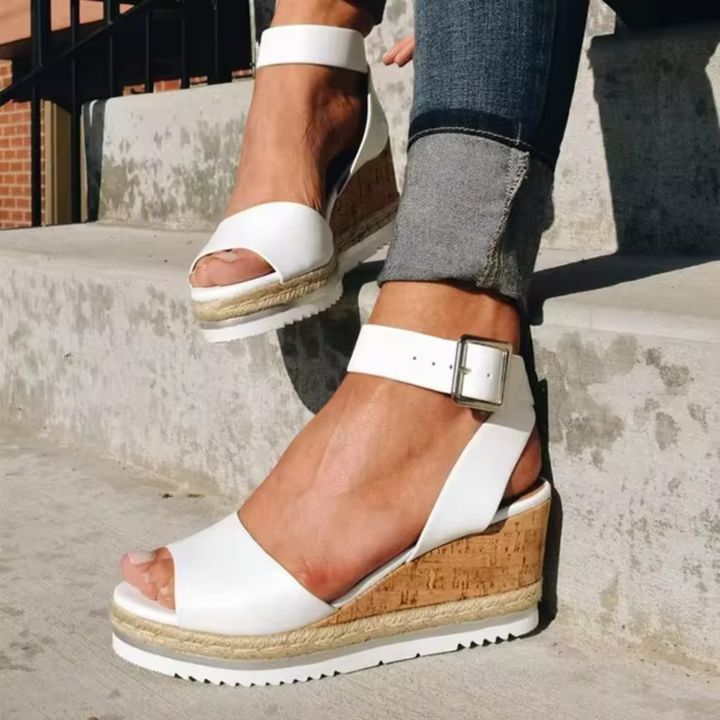 Cassandra - Stylische Keilsandalen