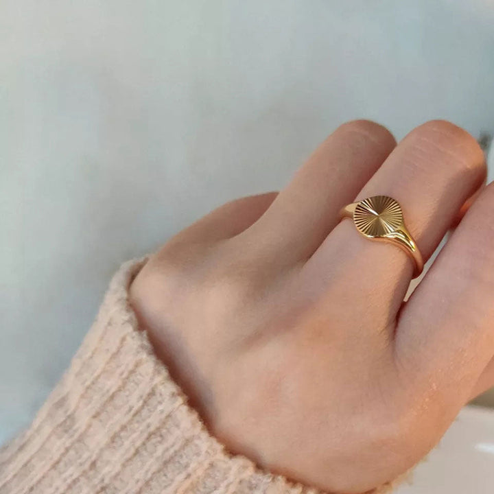 Rizavelle | Sonnenstrahlring 18K Gold