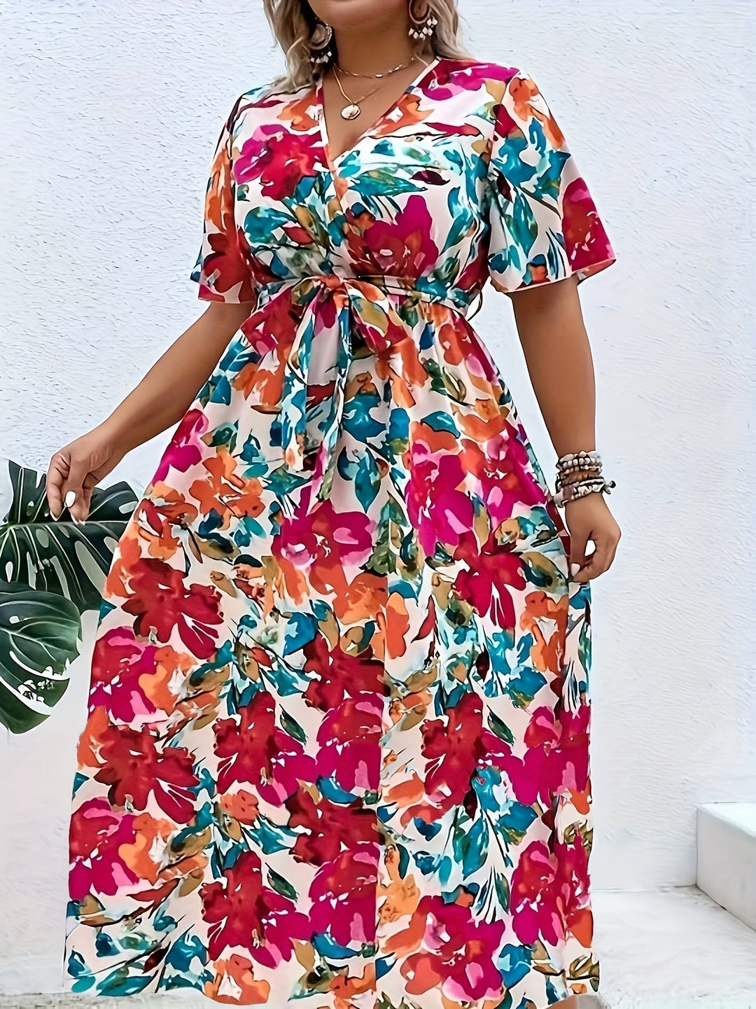 Lindsay - Strahlendes Floral-Wickelkleid