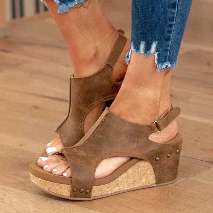 Madeline - Stylische Keilsandalen