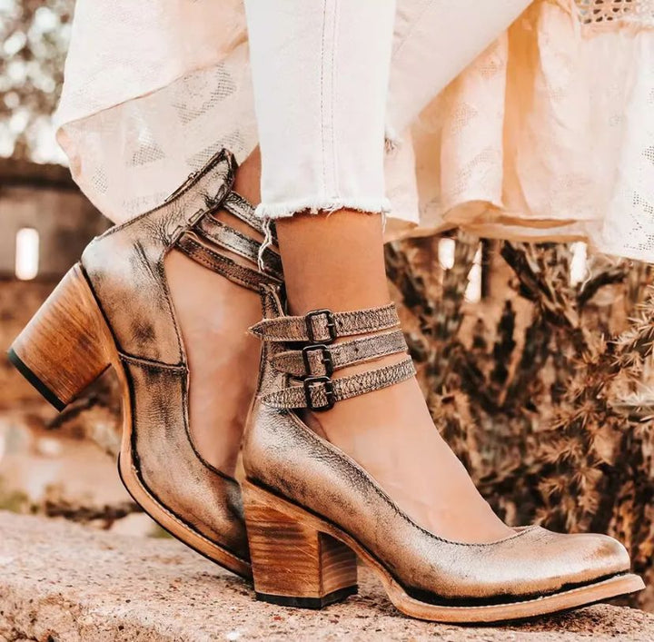 Dagmar - Vintage Pumps