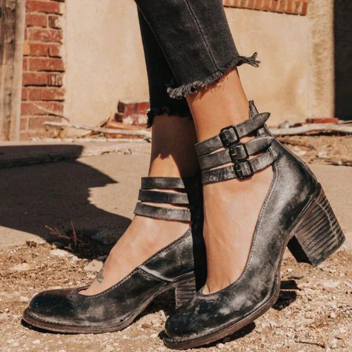 Dagmar - Vintage Pumps
