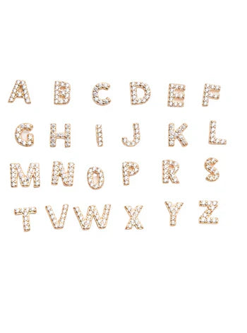 Mikhaela | Buchstaben Ohrringe
