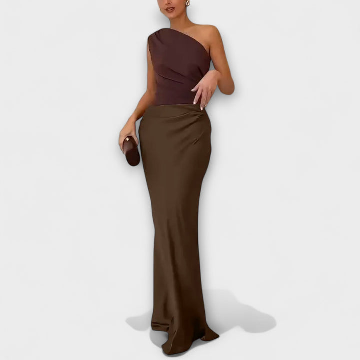 Elegantes Ein-Schulter Falten Maxi Kleid
