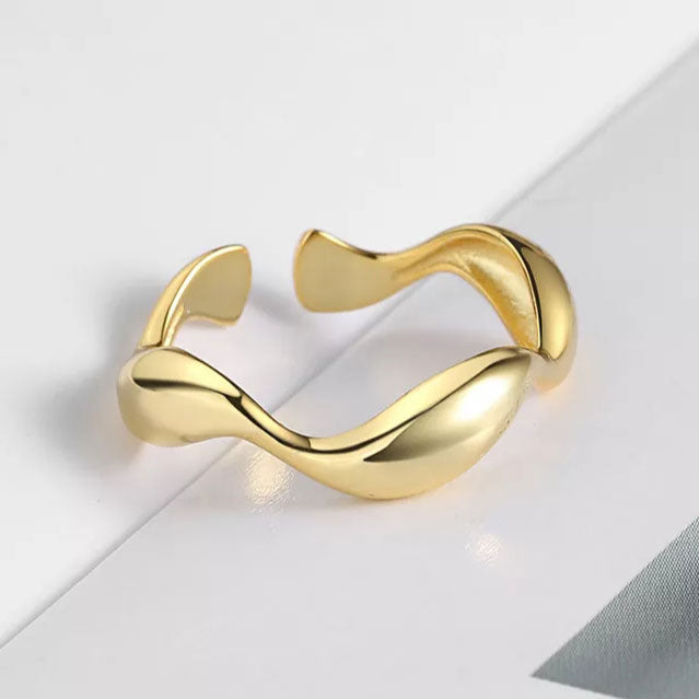Carisseya | Wellenring 18K Gold