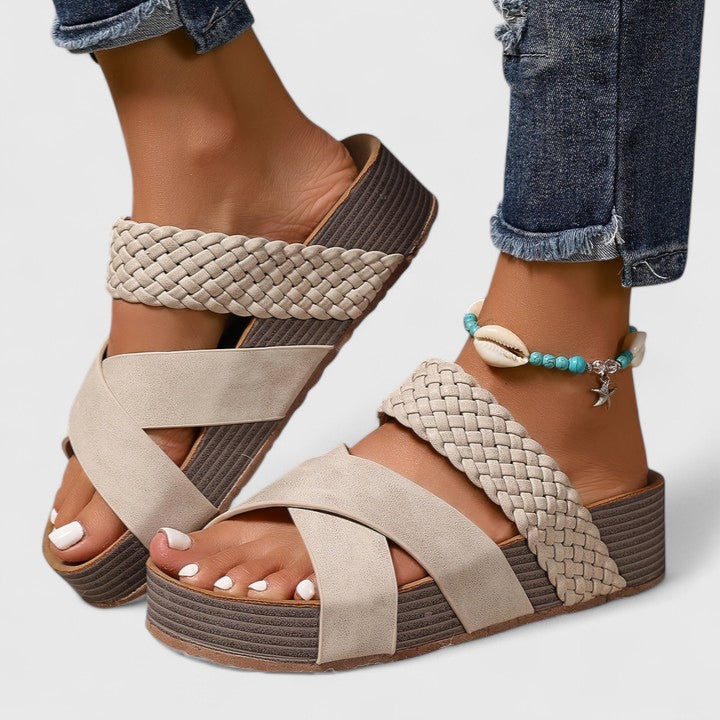 Zerayah | Orthopädische Sandalen
