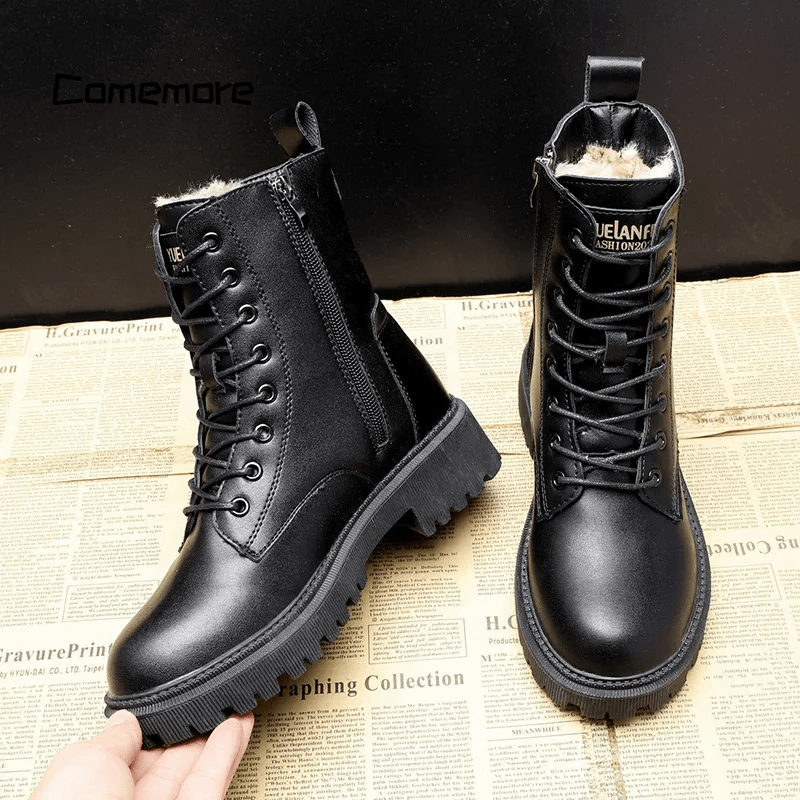 Antje - Schwarze Stiefel