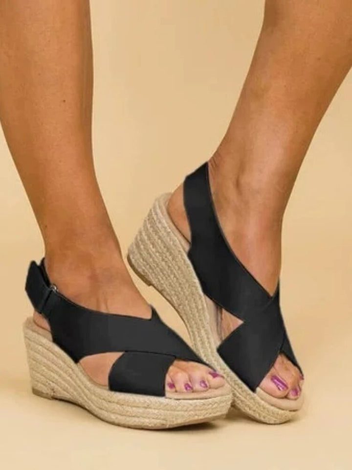Nancy - Elegante Kreuzriemen-Sandalen