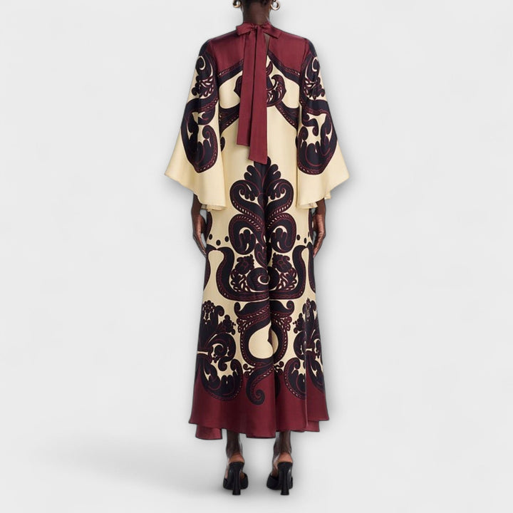 Lucy - Atemberaubendes Grenadilla-Print Maxikleid für mühelose Eleganz