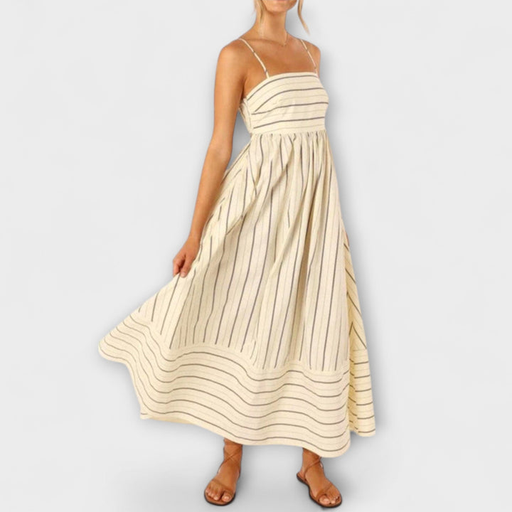 Svea - Maxi-Kleid in Bare Bloom